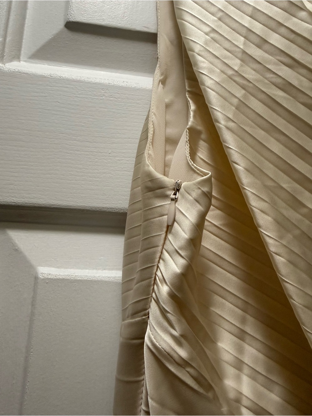 Dress Forum Los Angeles One-Shoulder Pearl Pleated Dress - Picture 7 of 10